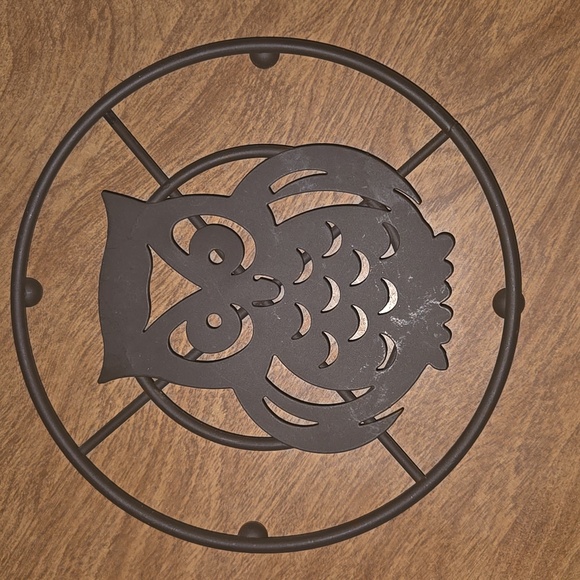 Metal Cast Iron Owl Trivet - Picture 2 of 2
